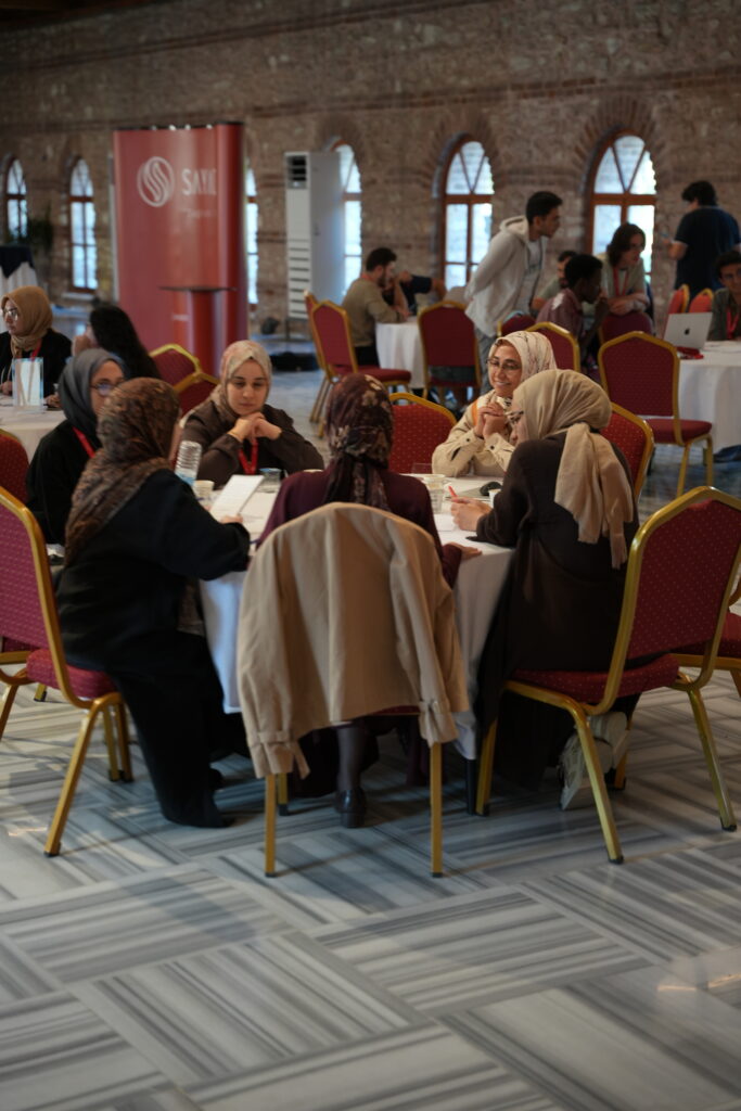 SAYADER ve YTÜ Sosyal Medya & İçerik Üretim Workshop’undan bir kare